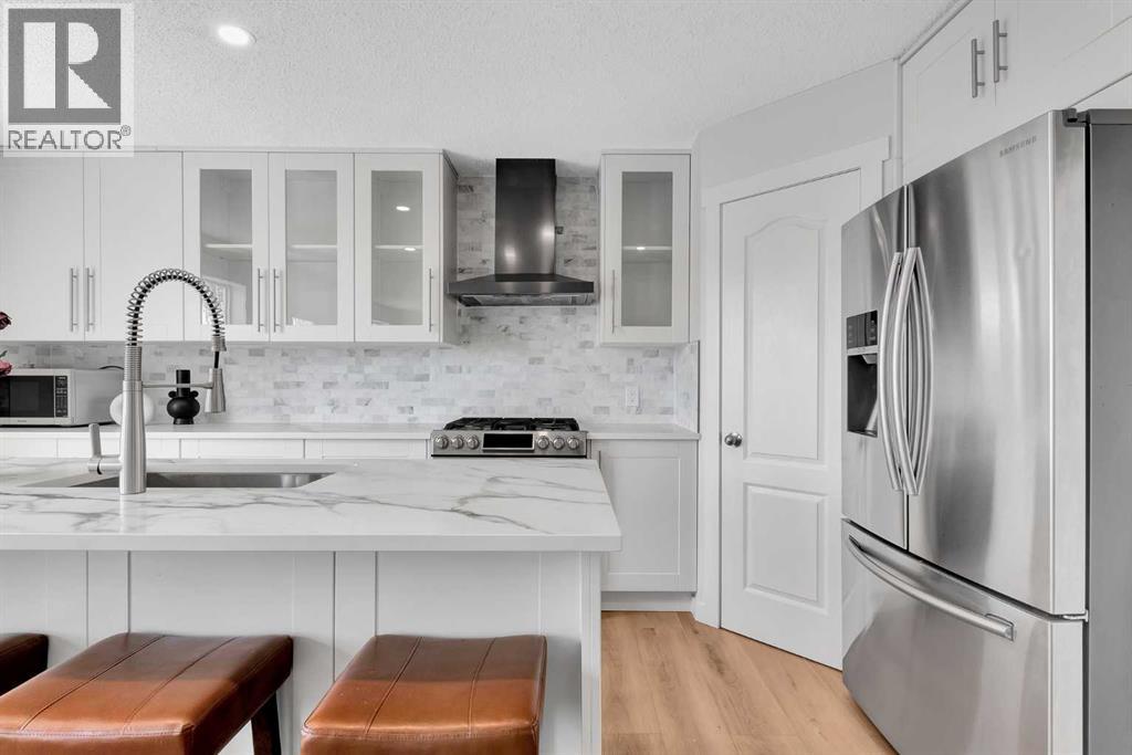 214 Royal Birch View NW, Calgary, Alberta  T3G 5J8 - Photo 7 - A2303686