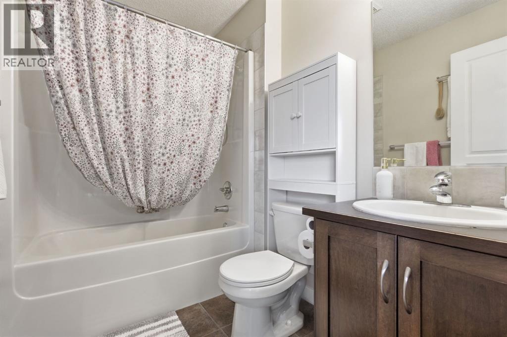 71 Cimarron Vista Gardens, Okotoks, Alberta  T1S 0G3 - Photo 22 - A2303911