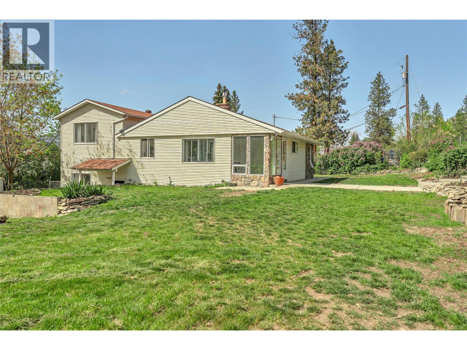 4609 6th Avenue, Okanagan Falls, British Columbia