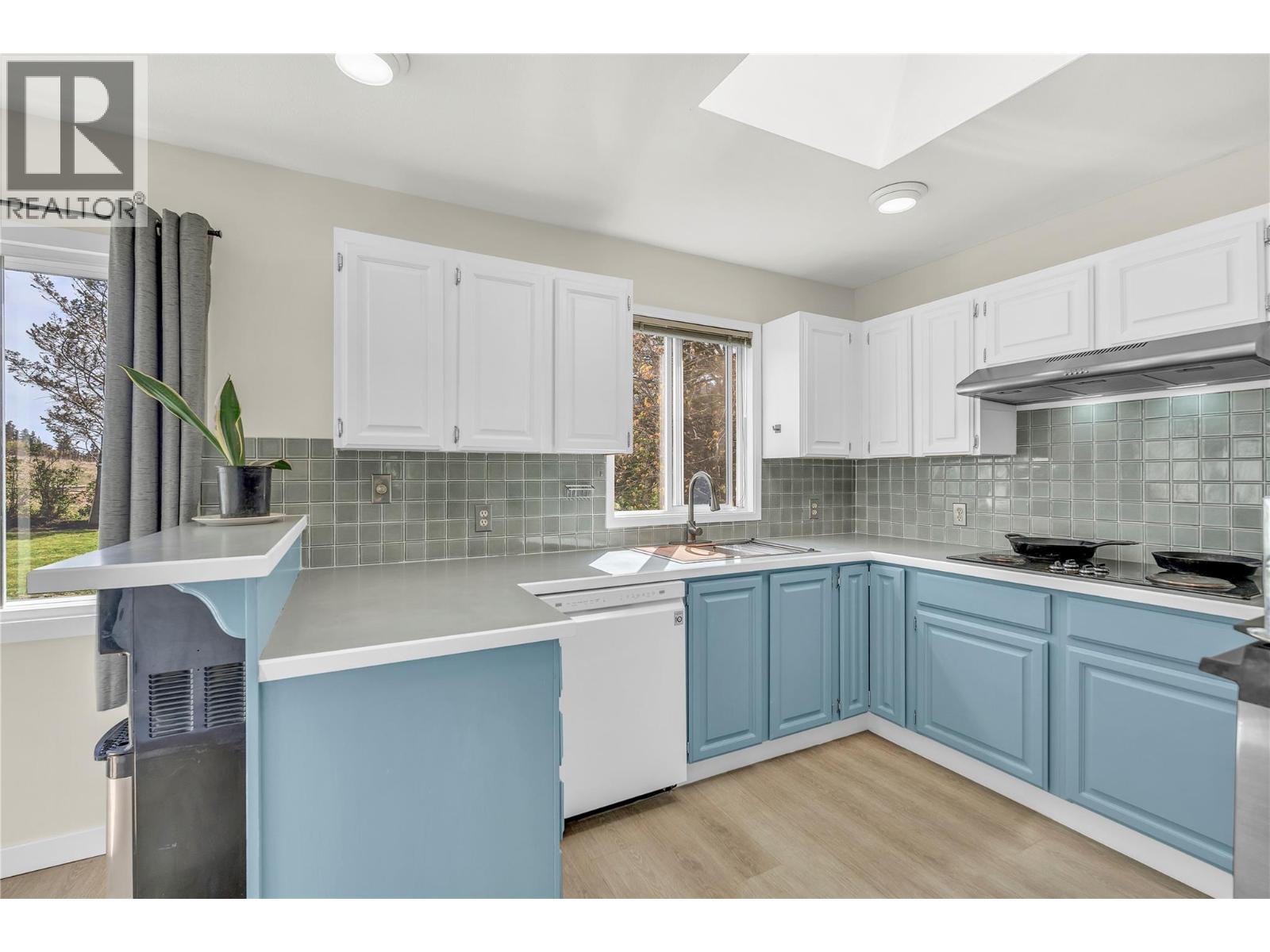 4609 6th Avenue, Okanagan Falls, British Columbia  V0H 1R5 - Photo 11 - 10384718