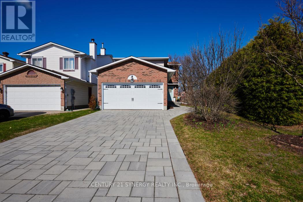 25 Waterton Crescent, Ottawa, Ontario  K2M 1Y8 - Photo 2 - X13038266