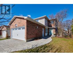25 WATERTON CRESCENT, Ottawa, Ontario