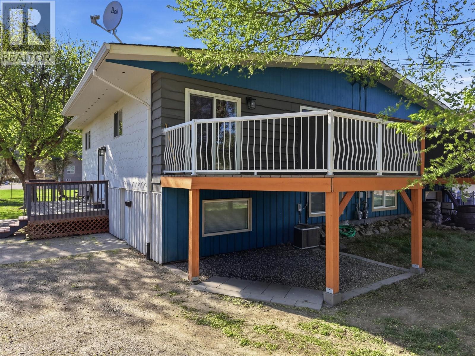 3170/3172 Wawn Crescent, Kamloops, British Columbia  V2B 7J6 - Photo 19 - 10384243