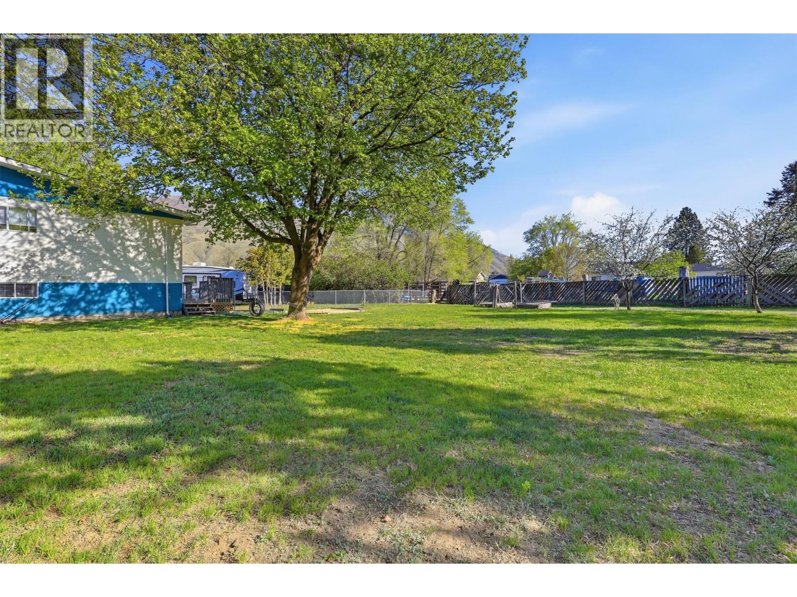 3170/3172 Wawn Crescent, Kamloops, British Columbia  V2B 7J6 - Photo 29 - 10384243