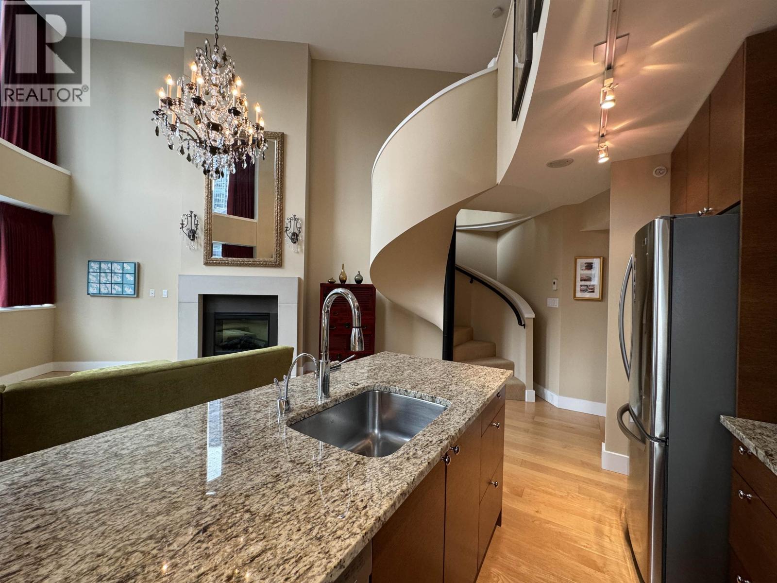 Ph7 618 Abbott Street, Vancouver, British Columbia  V6B 0B9 - Photo 11 - R3115279