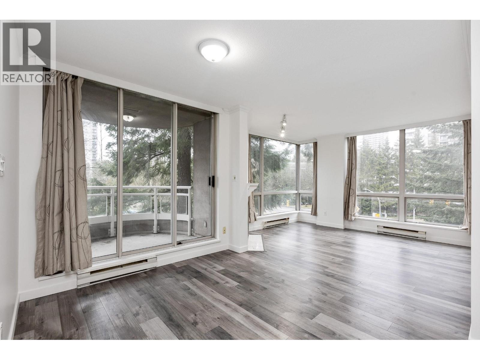 505 9603 Manchester Drive, Burnaby, British Columbia  V3N 4Y7 - Photo 4 - R3115291