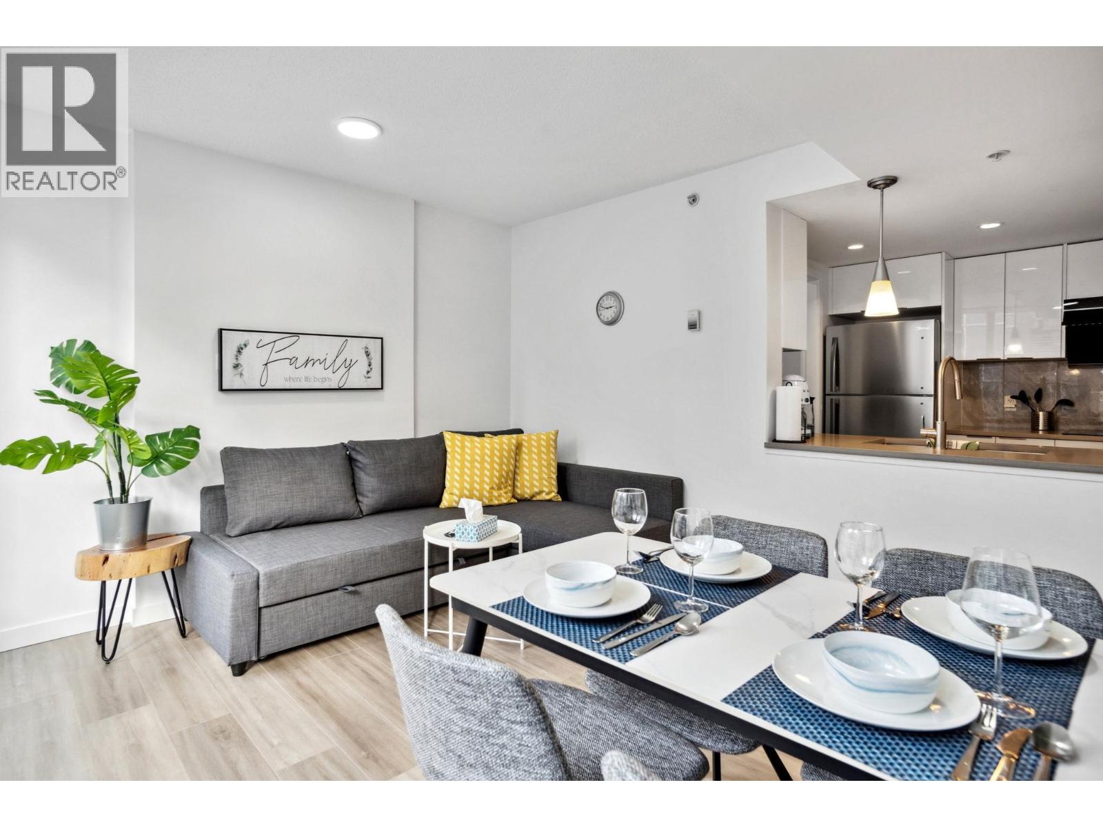 605 618 Abbott Street, Vancouver, British Columbia  V6B 0C1 - Photo 2 - R3115305