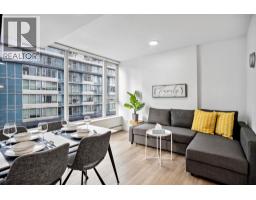 605 618 ABBOTT STREET, Vancouver, British Columbia