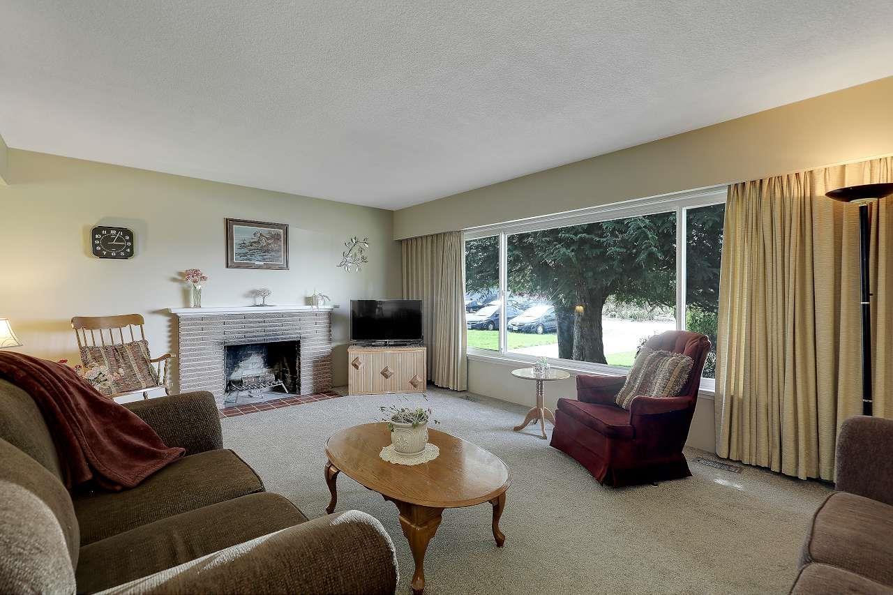 10236 125 Street, Surrey, British Columbia  V3V 4Y4 - Photo 3 - R3115123