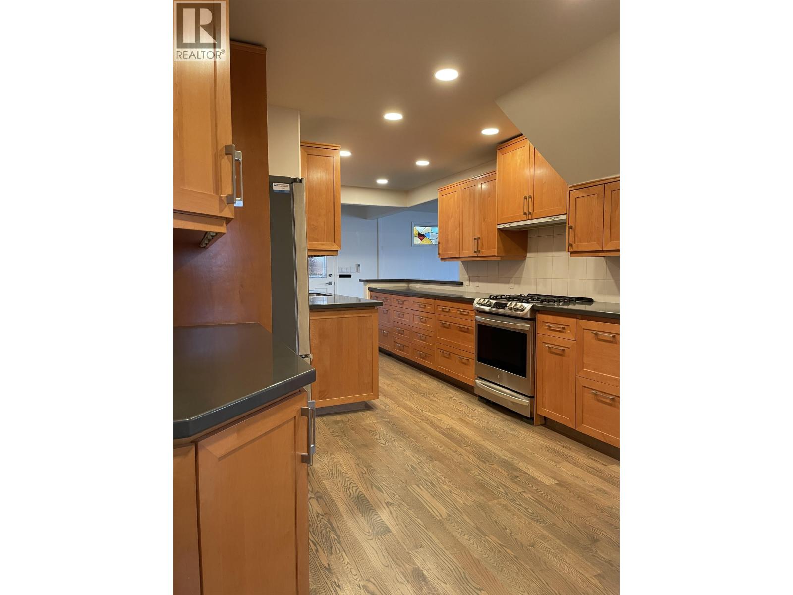 1188 Alderside Road, Port Moody, British Columbia  V3H 3A6 - Photo 2 - R3115304