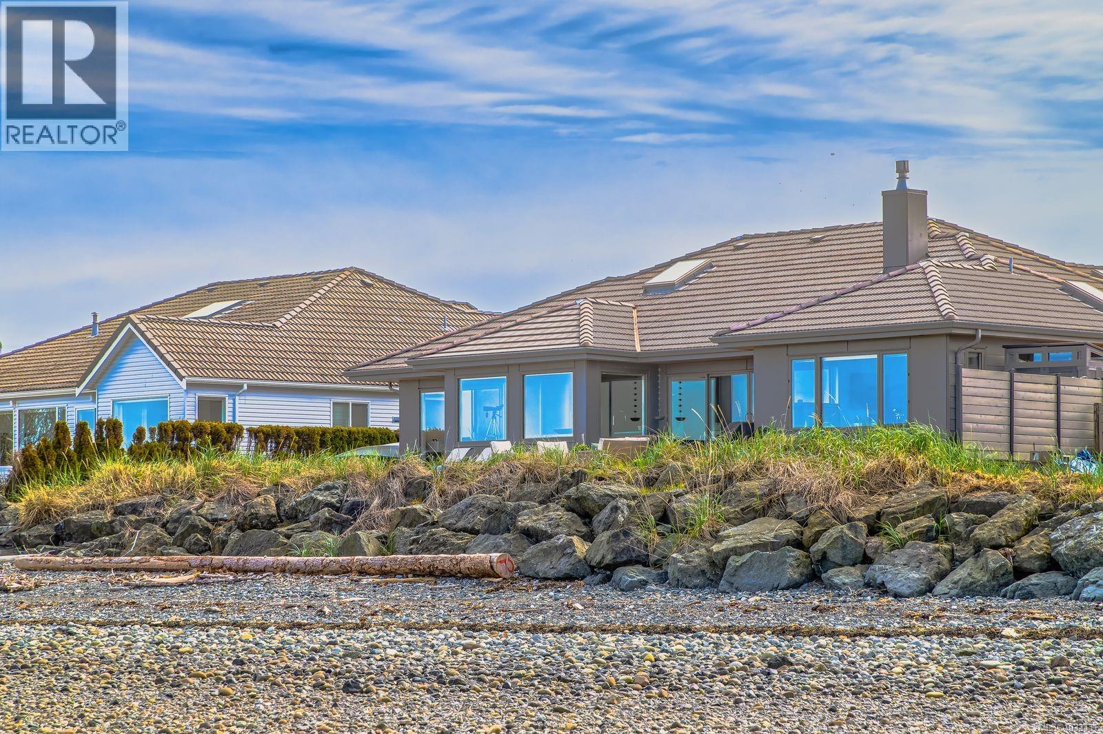 1701 Admiral Tryon Blvd, French Creek, British Columbia  V9P 1Y1 - Photo 3 - 1033331