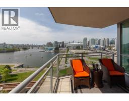 1305 120 MILROSS AVENUE, Vancouver, British Columbia