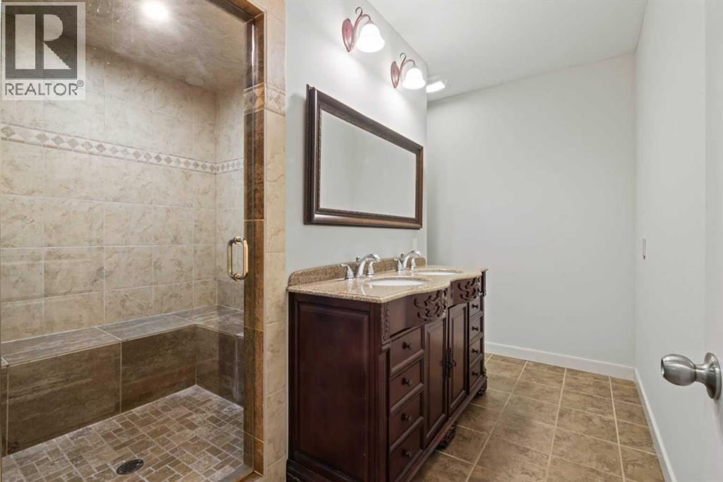 351 Crystal Green Rise, Okotoks, Alberta  T1S 2N6 - Photo 33 - A2304445