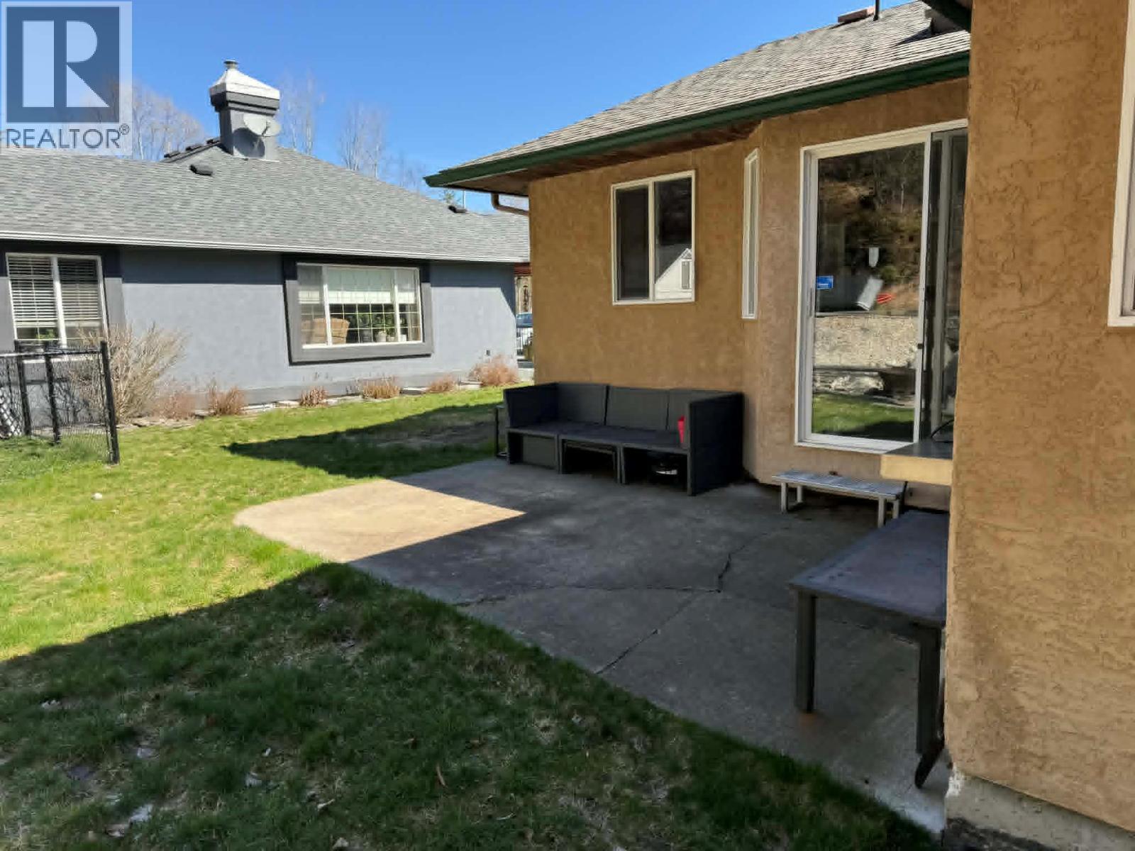 3320 14th Avenue, Castlegar, British Columbia  V1N 4G1 - Photo 31 - 10380618