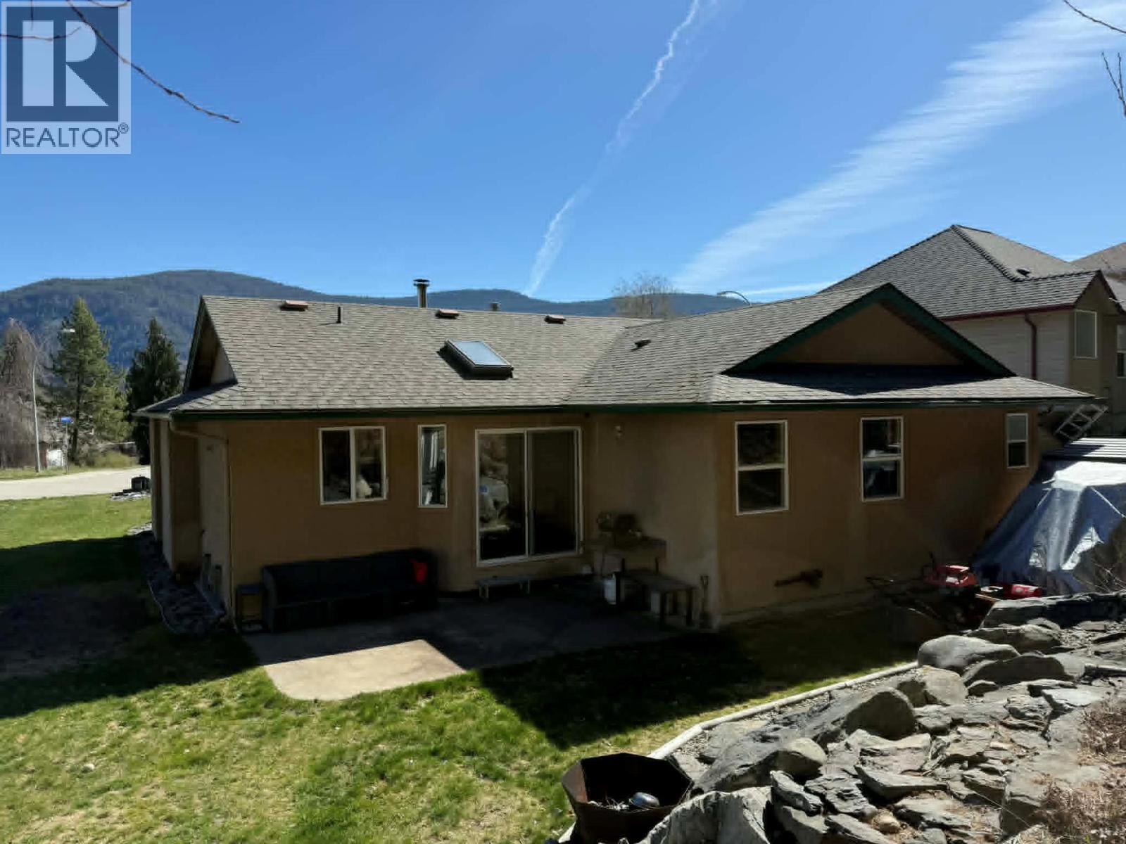 3320 14th Avenue, Castlegar, British Columbia  V1N 4G1 - Photo 32 - 10380618