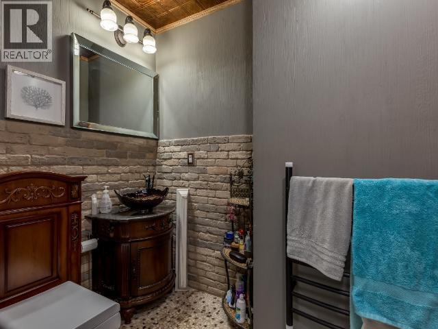 5208 Trans Canada Highway, Kamloops, British Columbia  V1S 2A5 - Photo 34 - 10384663