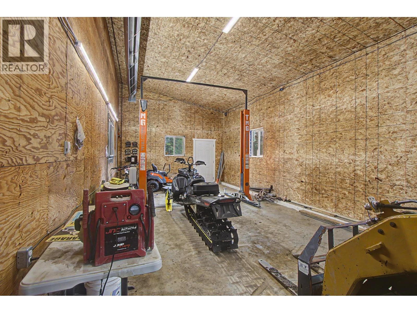 11320 Pilot Mountain Road, Prince George, British Columbia  V2K 5J3 - Photo 40 - R3115315