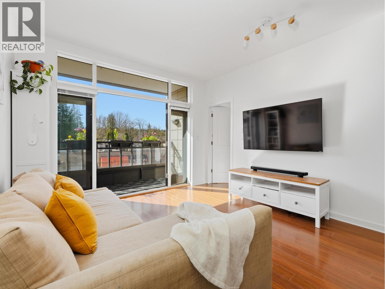 302 4479 W 10th Avenue, Vancouver, British Columbia  V6R 2H8 - Photo 7 - R3108667