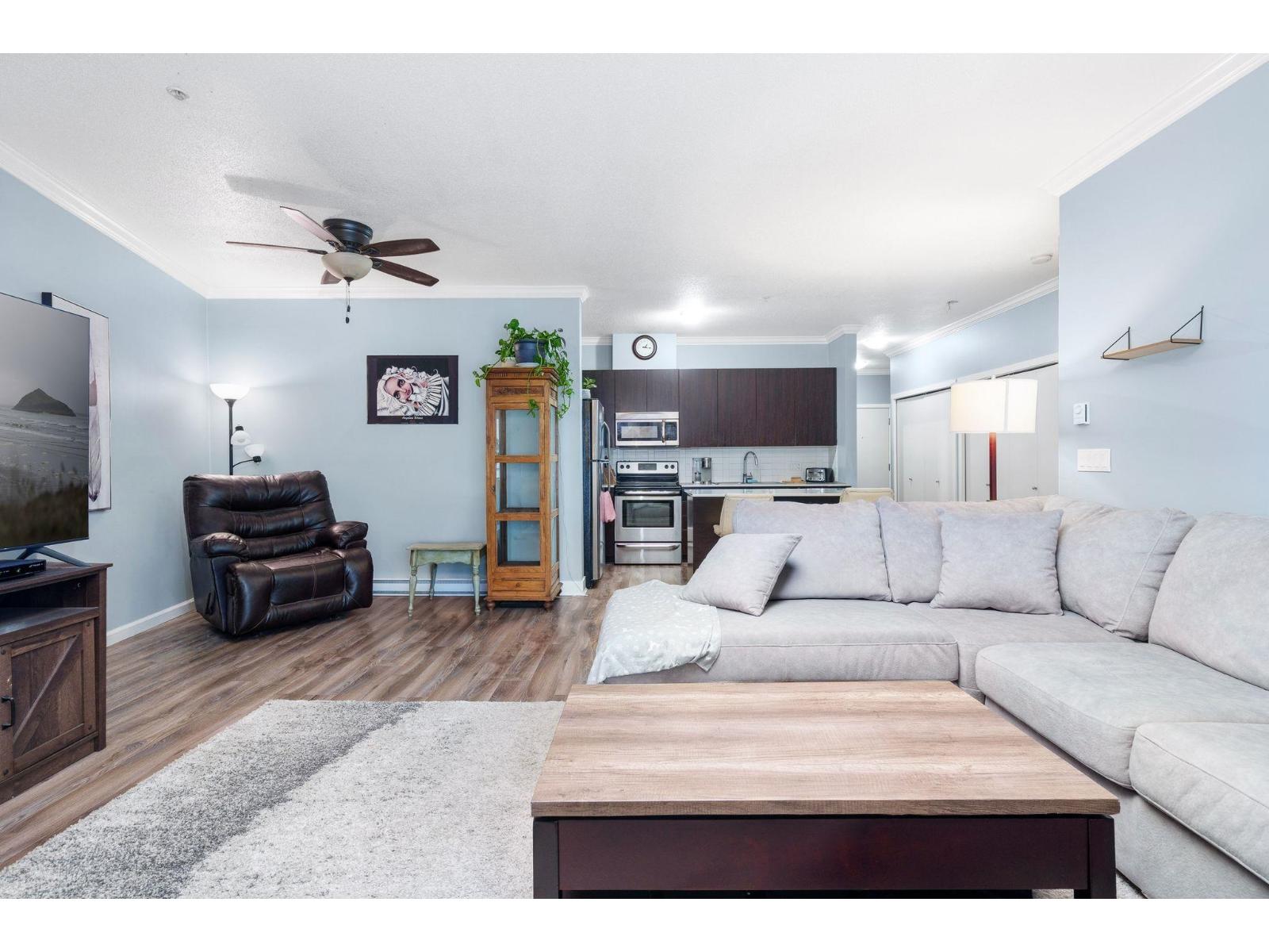 318 20460 Douglas Crescent, Langley, British Columbia  V3A 0C6 - Photo 2 - R3109588