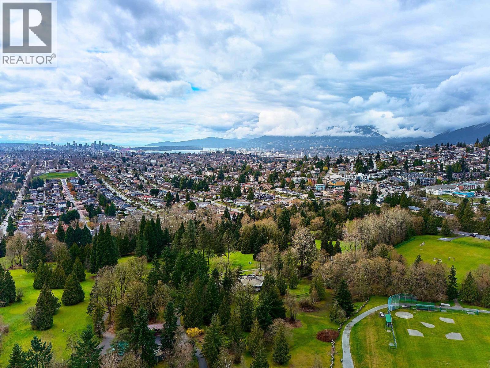 18 5760 Hastings Street, Burnaby, British Columbia  V5B 1R6 - Photo 13 - R3112013