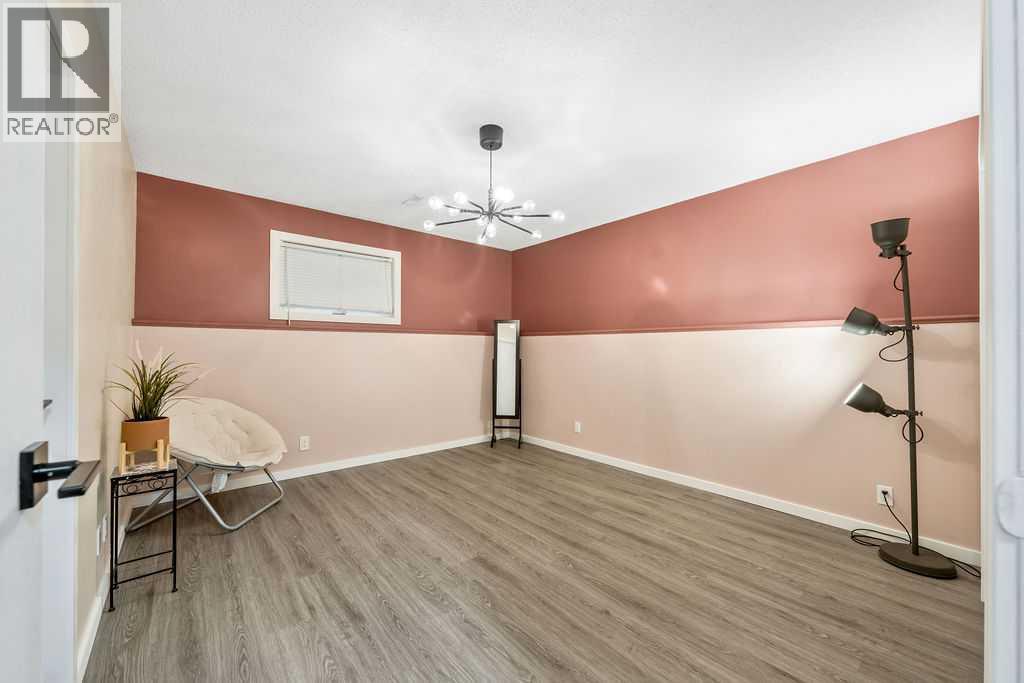 5 Shawglen Court Sw, Calgary, Alberta  T2Y 2R1 - Photo 19 - A2303815