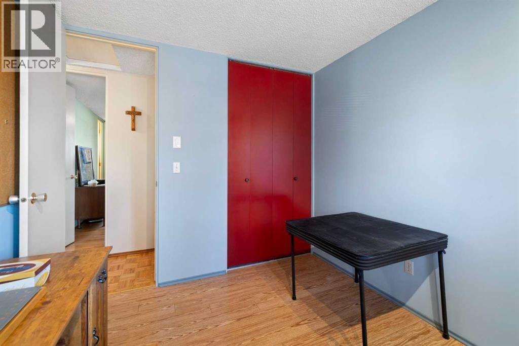 472 Cedarpark Drive SW, Calgary, Alberta  T2W 2J7 - Photo 29 - A2299627