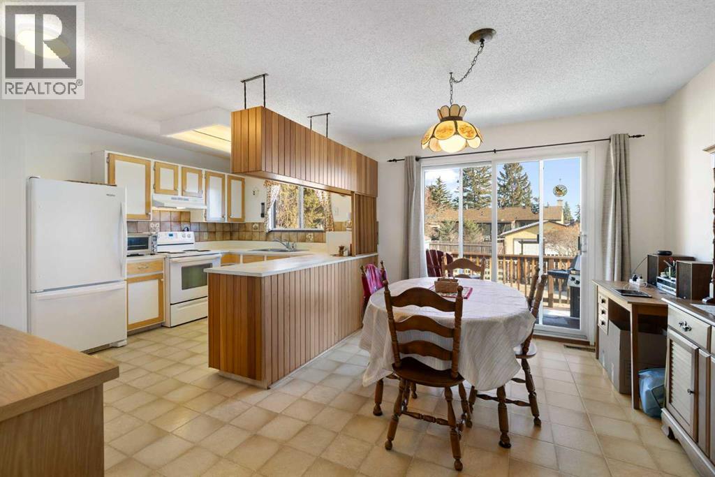 472 Cedarpark Drive SW, Calgary, Alberta  T2W 2J7 - Photo 14 - A2299627