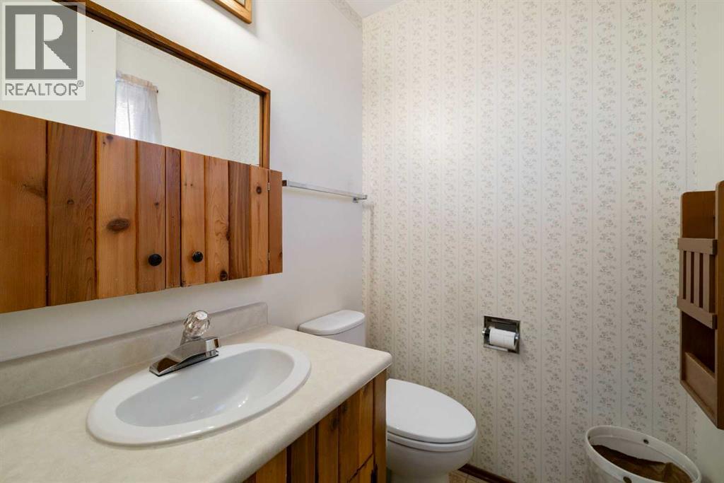 472 Cedarpark Drive SW, Calgary, Alberta  T2W 2J7 - Photo 33 - A2299627