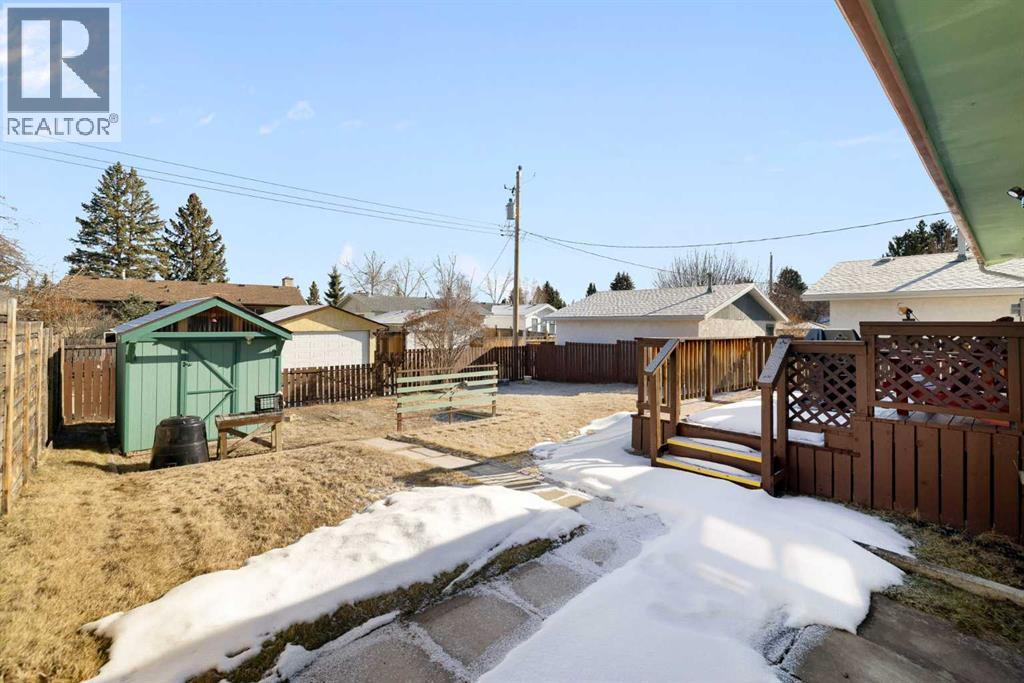 472 Cedarpark Drive SW, Calgary, Alberta  T2W 2J7 - Photo 34 - A2299627