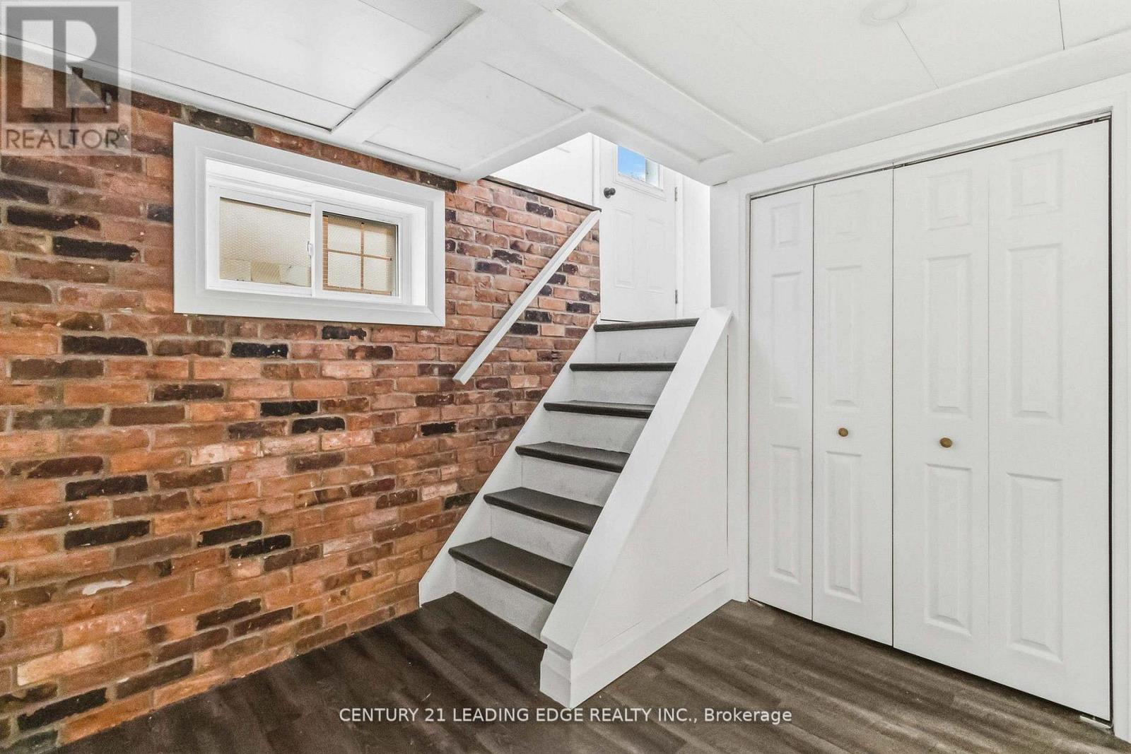 623 Wickens Avenue, Burlington, Ontario  L7T 3T1 - Photo 28 - W13038250