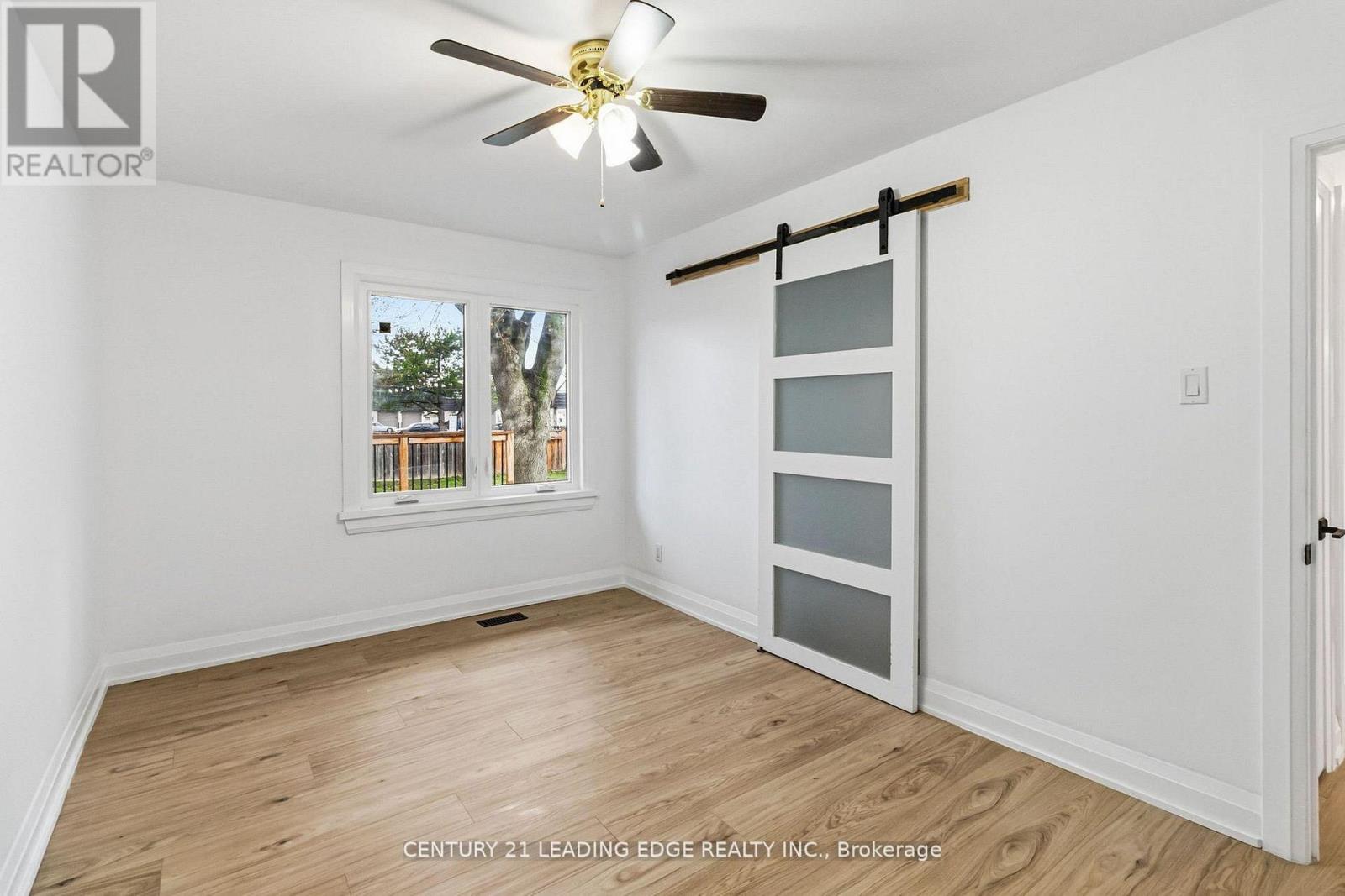 623 Wickens Avenue, Burlington, Ontario  L7T 3T1 - Photo 9 - W13038250