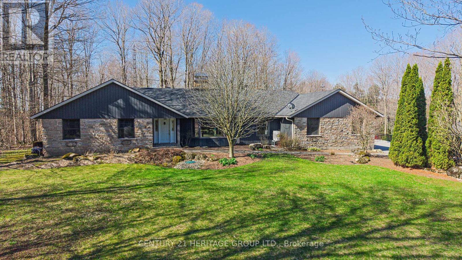 6110 Tenth Line, Erin, Ontario  N0B 1T0 - Photo 1 - X13036708