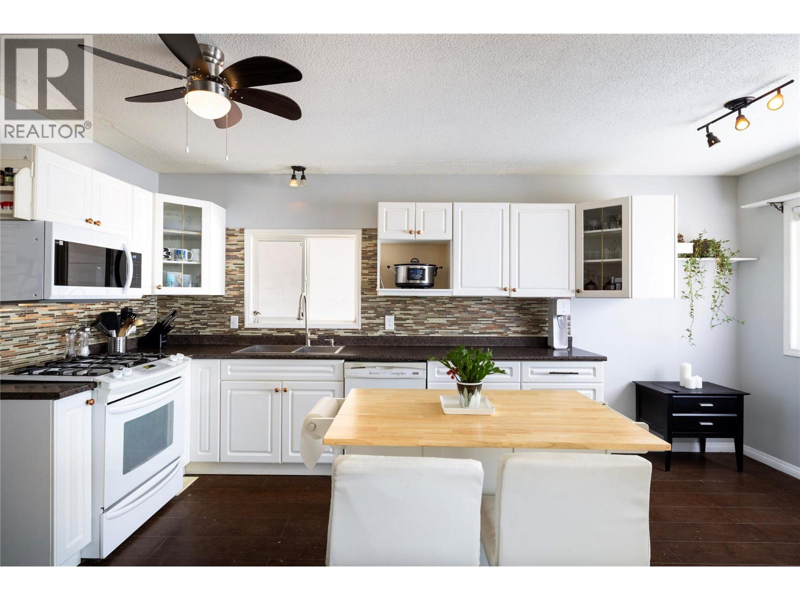 3700 24 Avenue, Vernon, British Columbia  V1T 1L9 - Photo 7 - 10384593