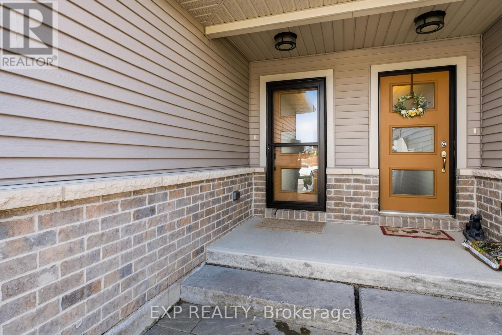 39 Ridgeway Place, Belleville (Belleville Ward), Ontario  K8P 5G3 - Photo 5 - X13038334