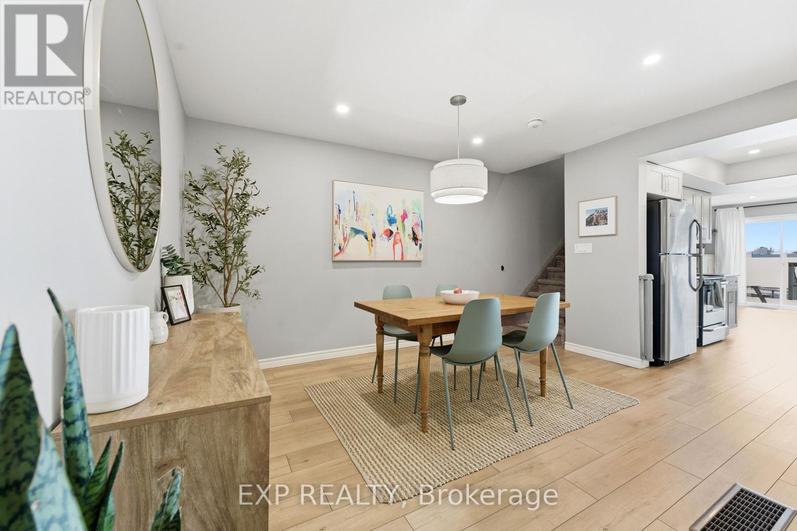 39 Ridgeway Place, Belleville (Belleville Ward), Ontario  K8P 5G3 - Photo 7 - X13038334