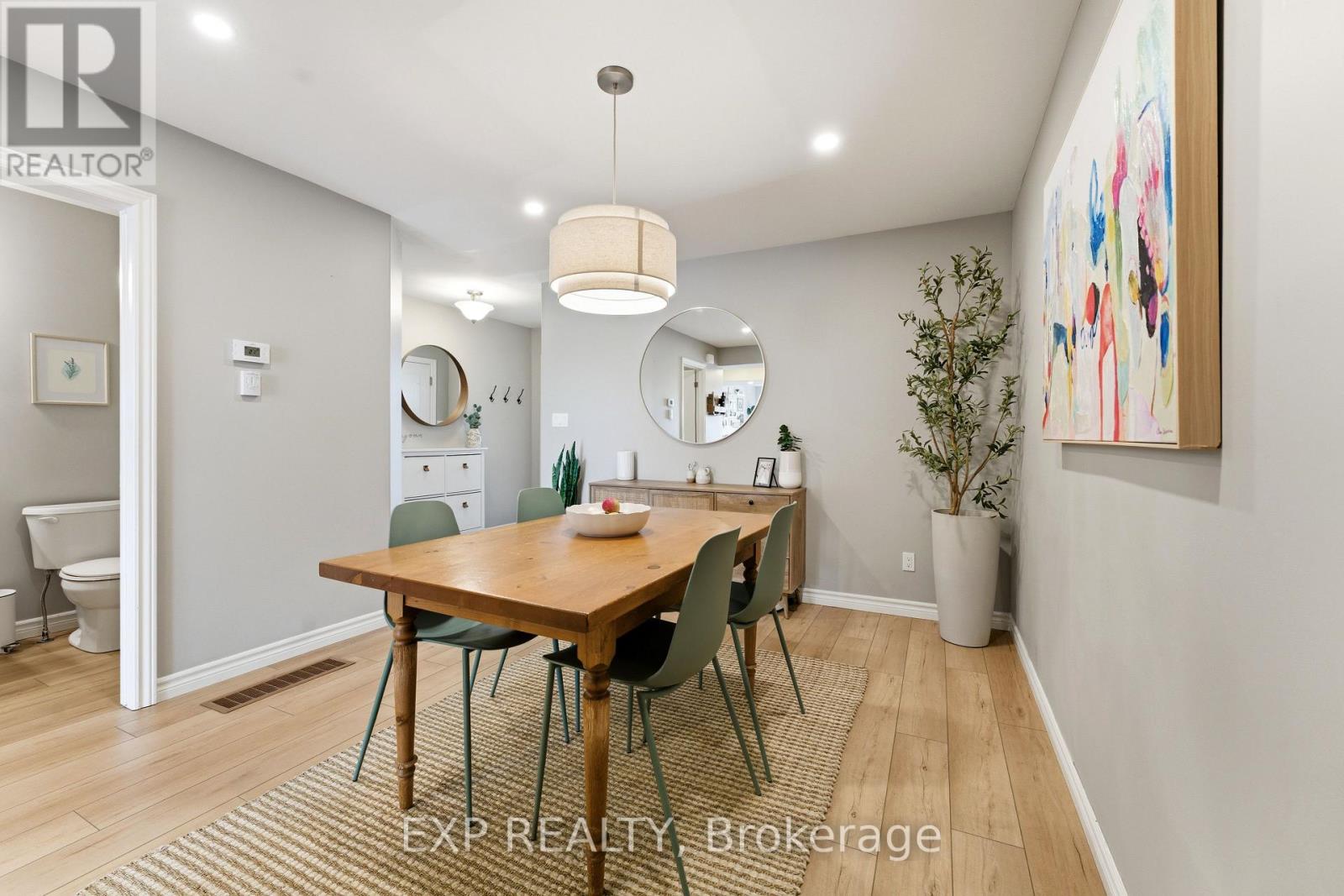 39 Ridgeway Place, Belleville (Belleville Ward), Ontario  K8P 5G3 - Photo 9 - X13038334