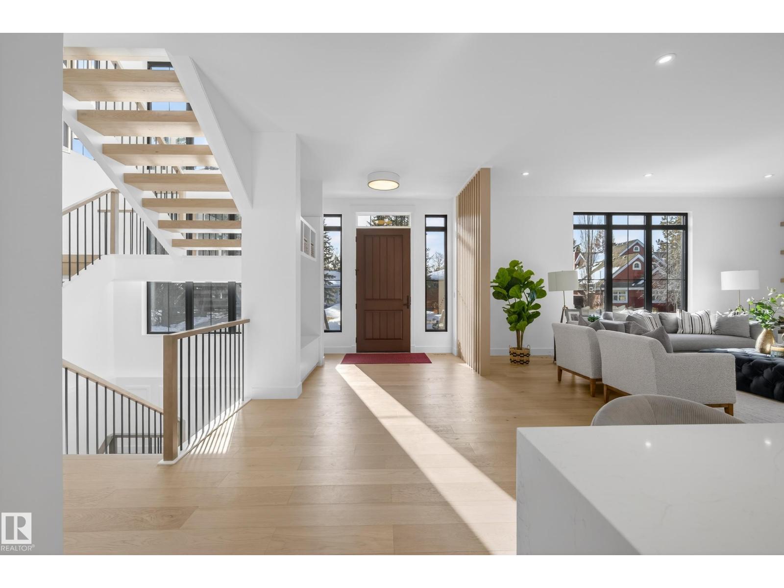 14320 Mackenzie Dr Nw, Edmonton, Alberta  T5R 5V7 - Photo 10 - E4473564