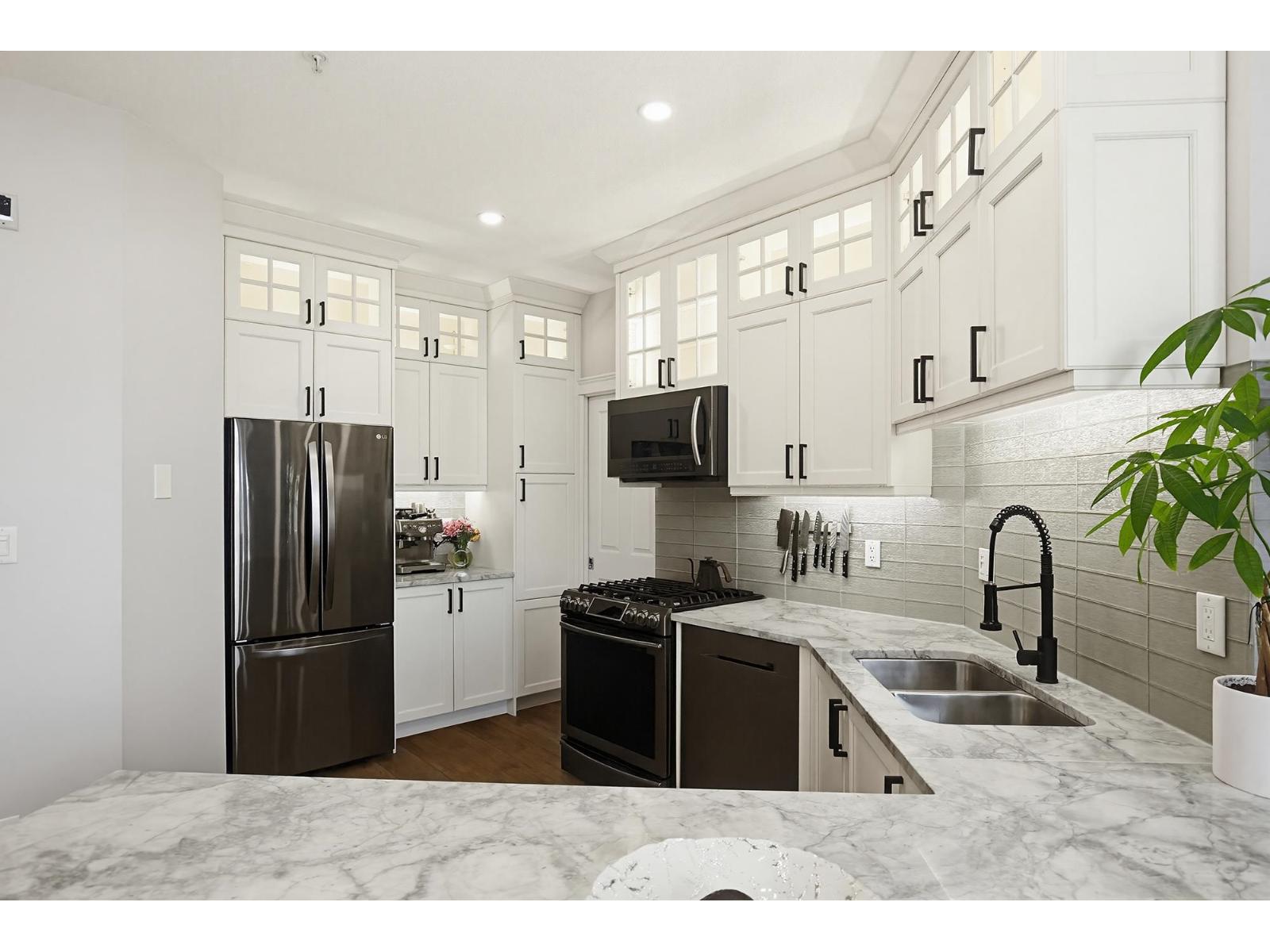 502 34101 Old Yale Road, Abbotsford, British Columbia  V2S 2K4 - Photo 4 - R3115313