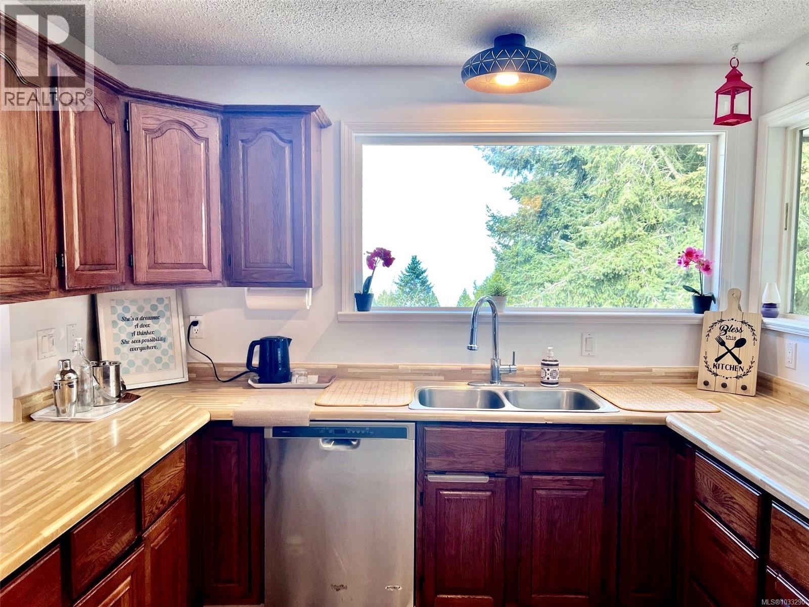 5560 Oceanview Terr, Nanaimo, British Columbia  V9V 1G6 - Photo 12 - 1033290