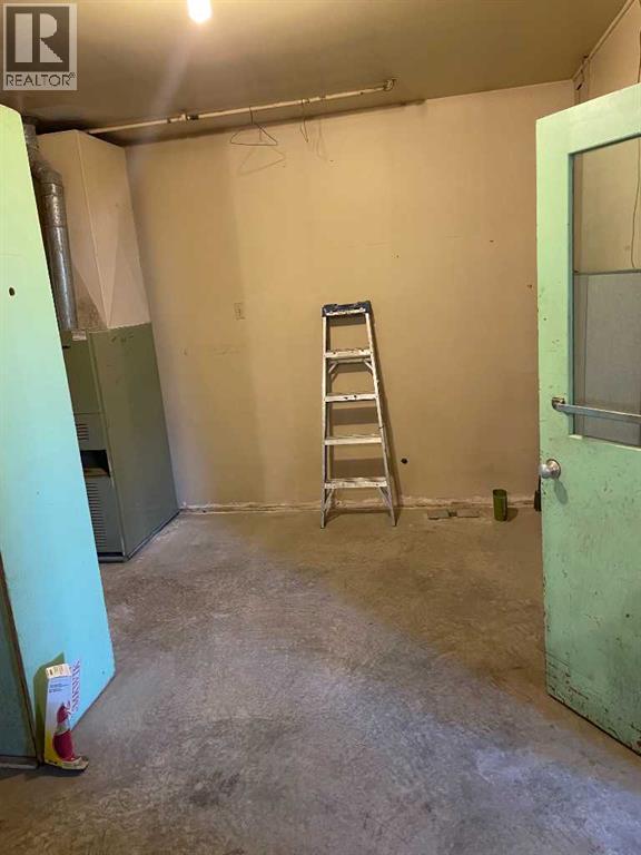 228 Centre Street NE, Langdon, Alberta  T0J 1X2 - Photo 10 - A2299277