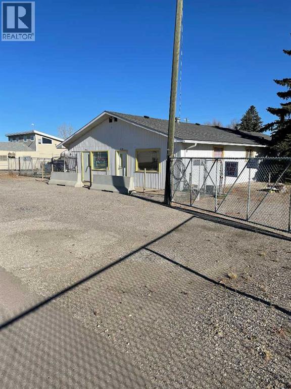 228 Centre Street NE, Langdon, Alberta  T0J 1X2 - Photo 12 - A2299277