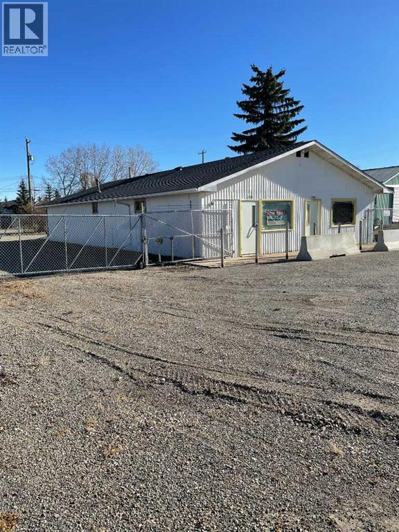 228 Centre Street NE, Langdon, Alberta  T0J 1X2 - Photo 11 - A2299277