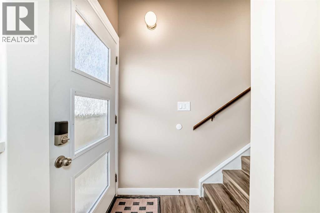 524 23 Avenue NE, Calgary, Alberta  T2E 1W2 - Photo 2 - A2302112