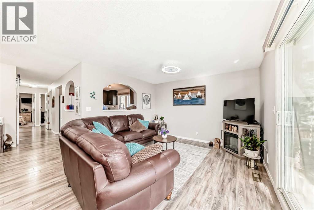 524 23 Avenue NE, Calgary, Alberta  T2E 1W2 - Photo 9 - A2302112