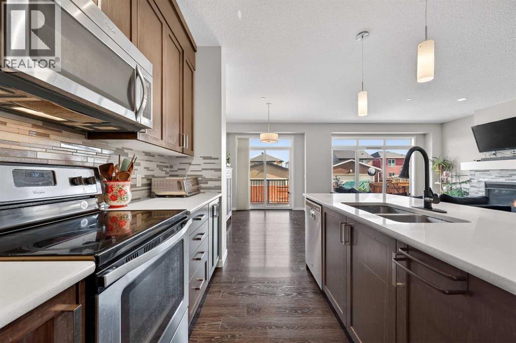 15 Fireside Crescent, Cochrane, Alberta  T4C 2L4 - Photo 11 - A2304197