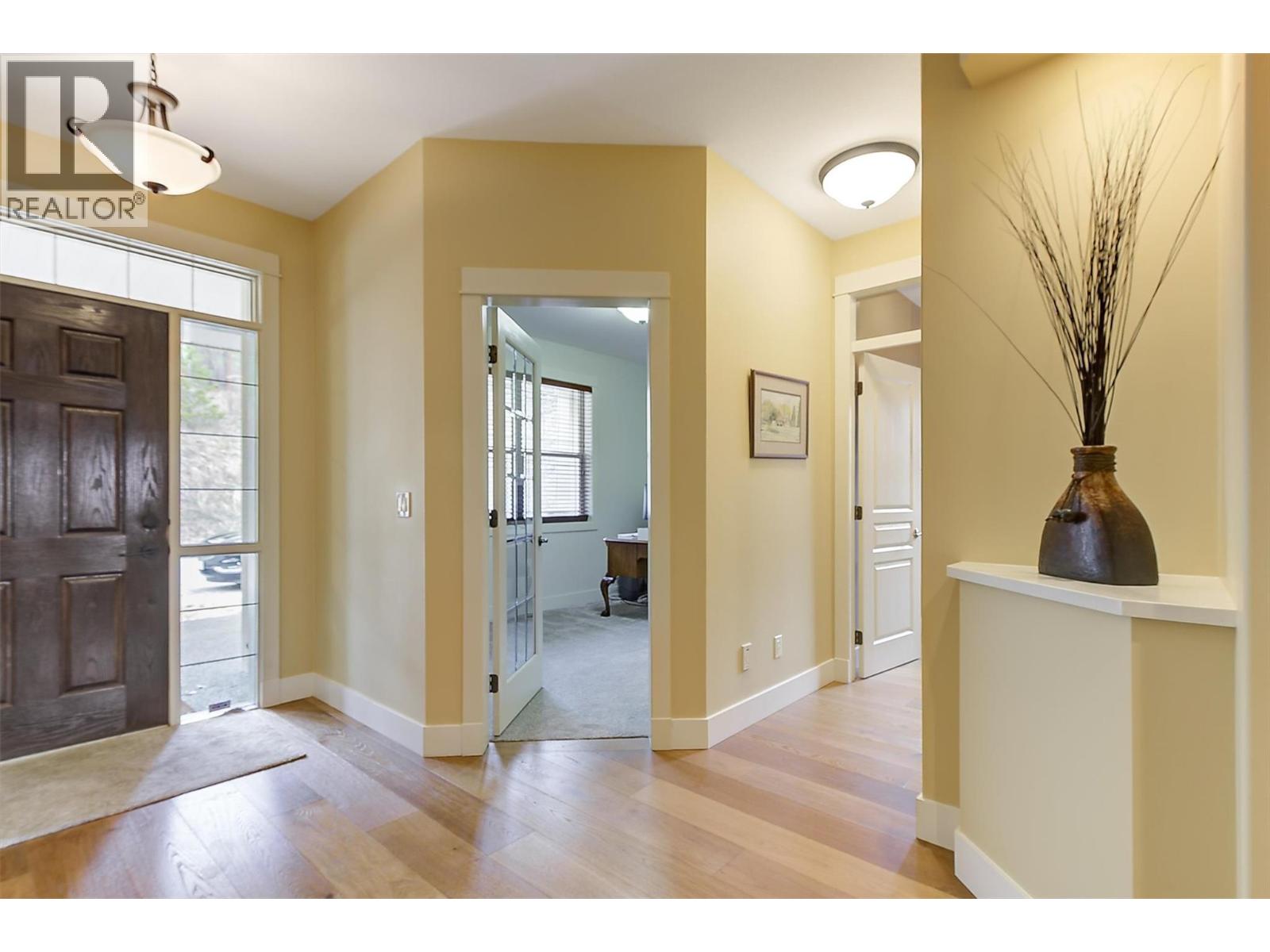 165 Terrace Hill Place, Kelowna, British Columbia  V1V 2T2 - Photo 4 - 10379999