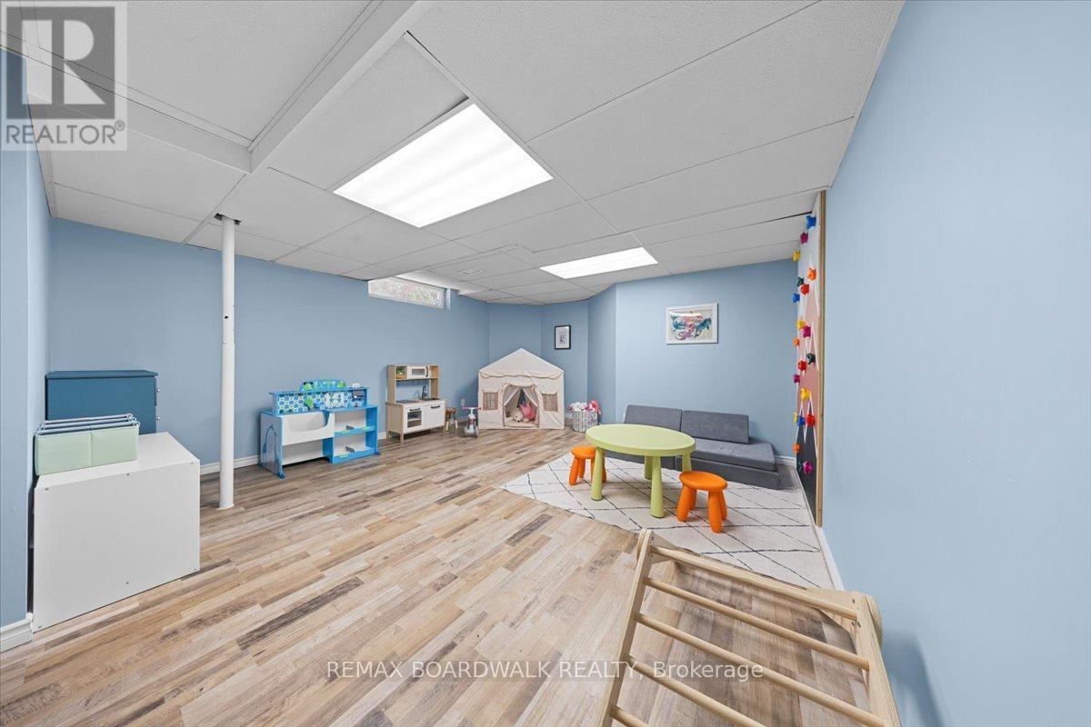 1715 Teakdale Avenue, Ottawa, Ontario  K1C 6M8 - Photo 40 - X13038298