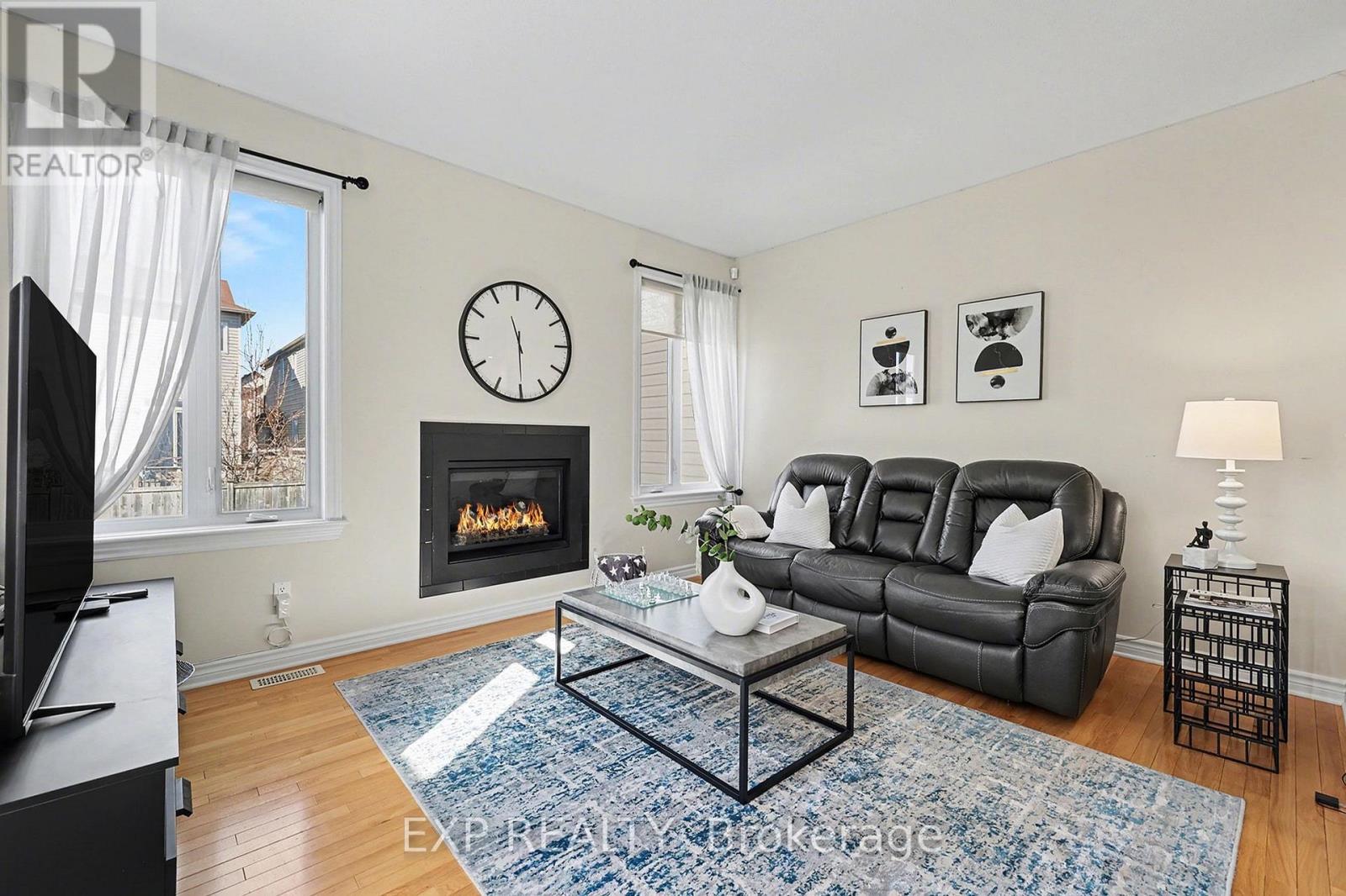 282 Broxburn Crescent, Ottawa, Ontario  K2J 0P1 - Photo 5 - X13038302