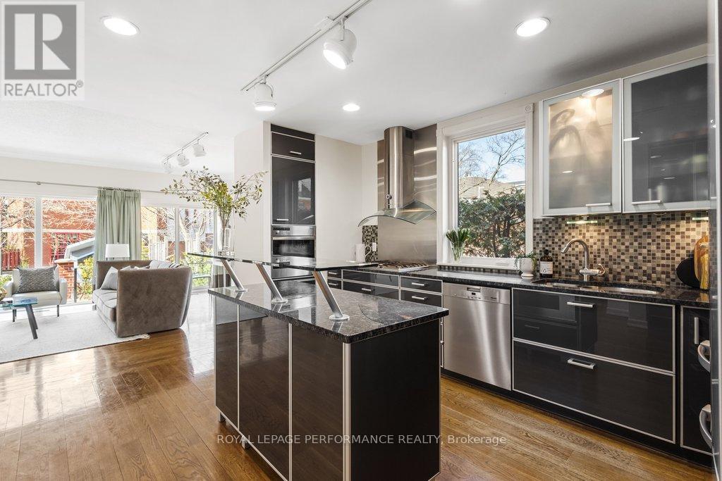 35 Waverley Street, Ottawa, Ontario  K2P 0T7 - Photo 22 - X13038310