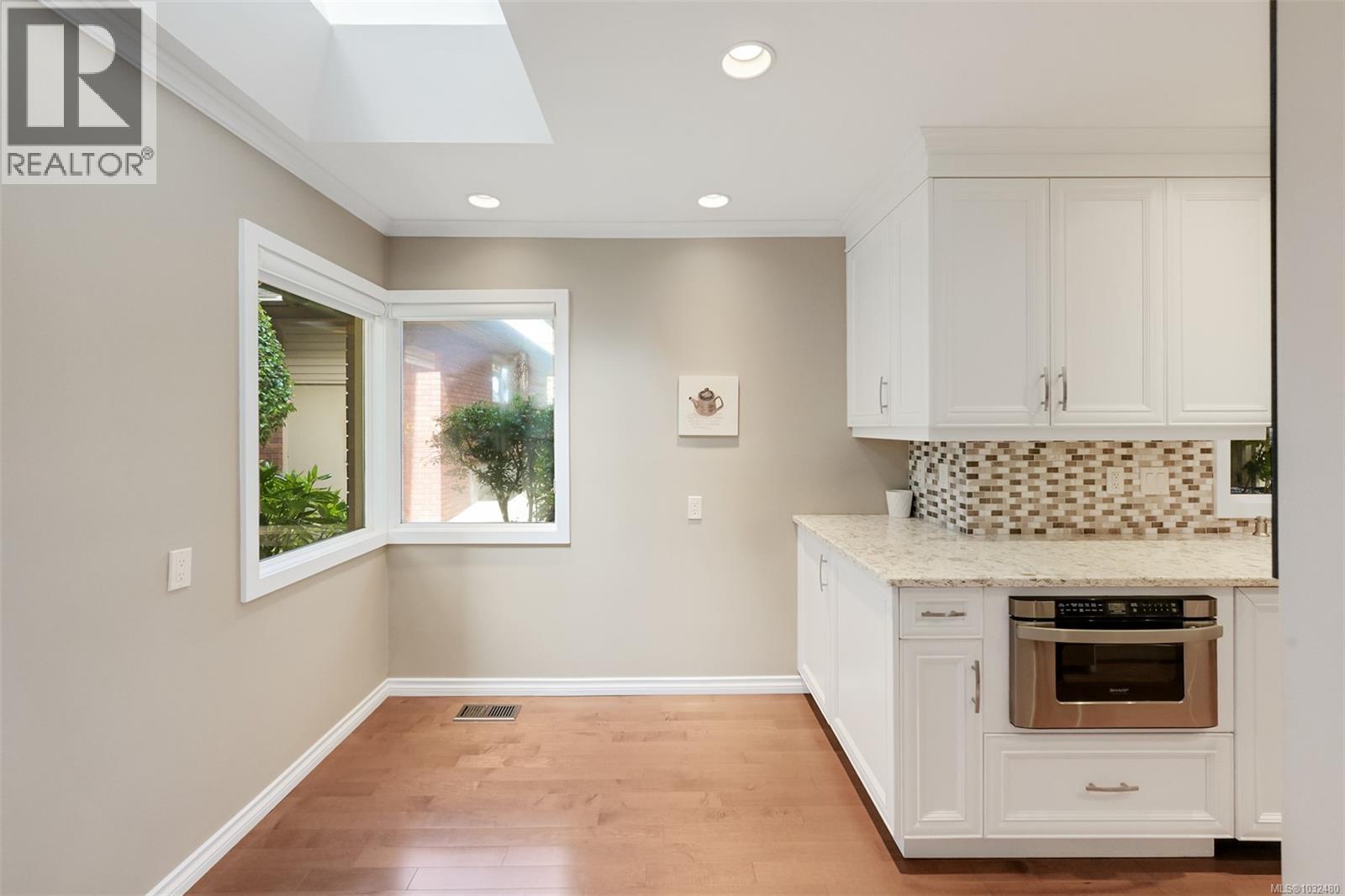 104 2345 Cedar Hill Cross Rd, Oak Bay, British Columbia  V8P 5M8 - Photo 16 - 1032480